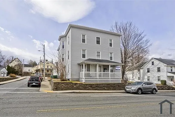 320 Front St #2 — Photo 1