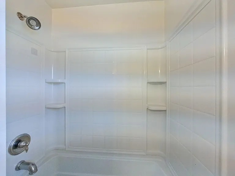 16911 Bixby St #21 — Photo 23