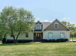 140 Powder Springs Dr, Duncan, SC 29334