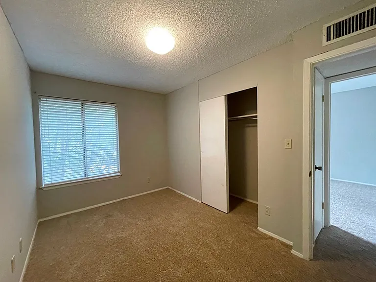 9502 Quail Village Ln — Photo 18
