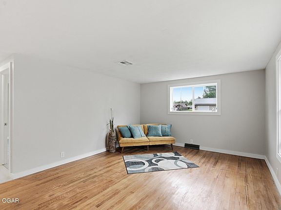 4th image of 2402 Alabama Ave