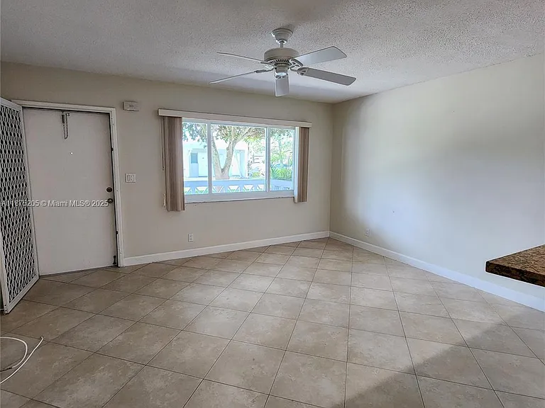 2170 NE 51st Ct #C3 — Photo 7