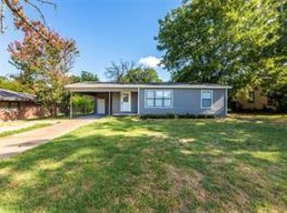 2142 W Sherman St, Paris, TX 75460