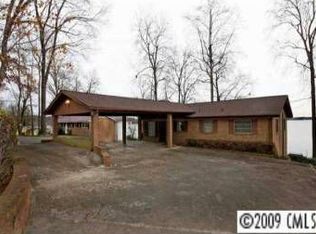 7917 Tradewinds Dr, Sherrills Ford, NC 28673