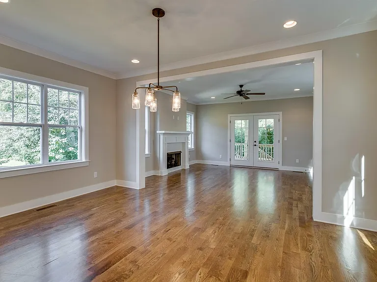 5514B Urbandale Ave — Photo 13