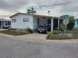 1065 Flamingo Ln, Tarpon Springs, FL 34689