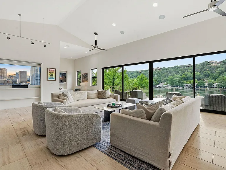 3605 Robbins Rd — Photo 6