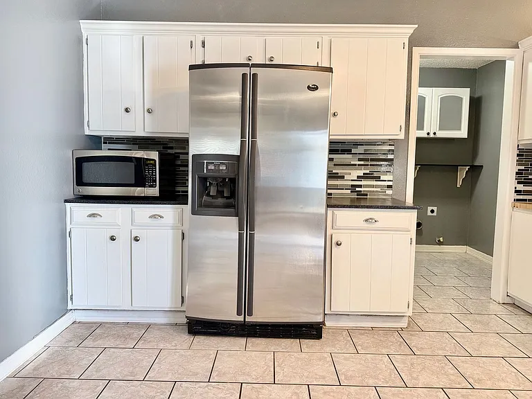 2515 Emerson Dr — Photo 4
