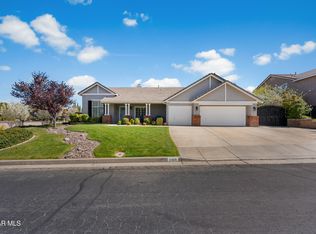 41006 Vista Rambia, Palmdale, CA 93551