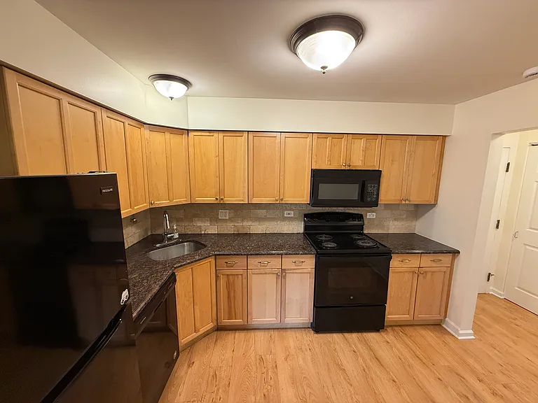 2600 Brookwood Way Dr #103 — Photo 4