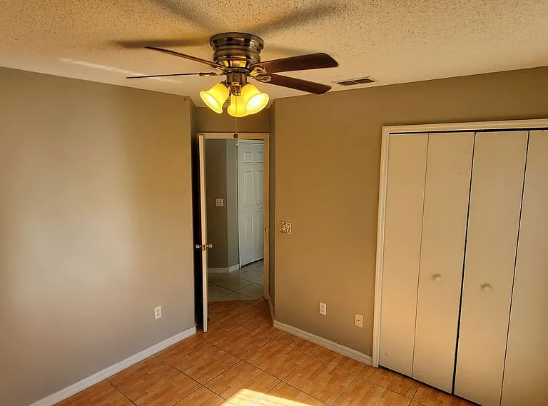 2370 Harbor Town Dr — Photo 9
