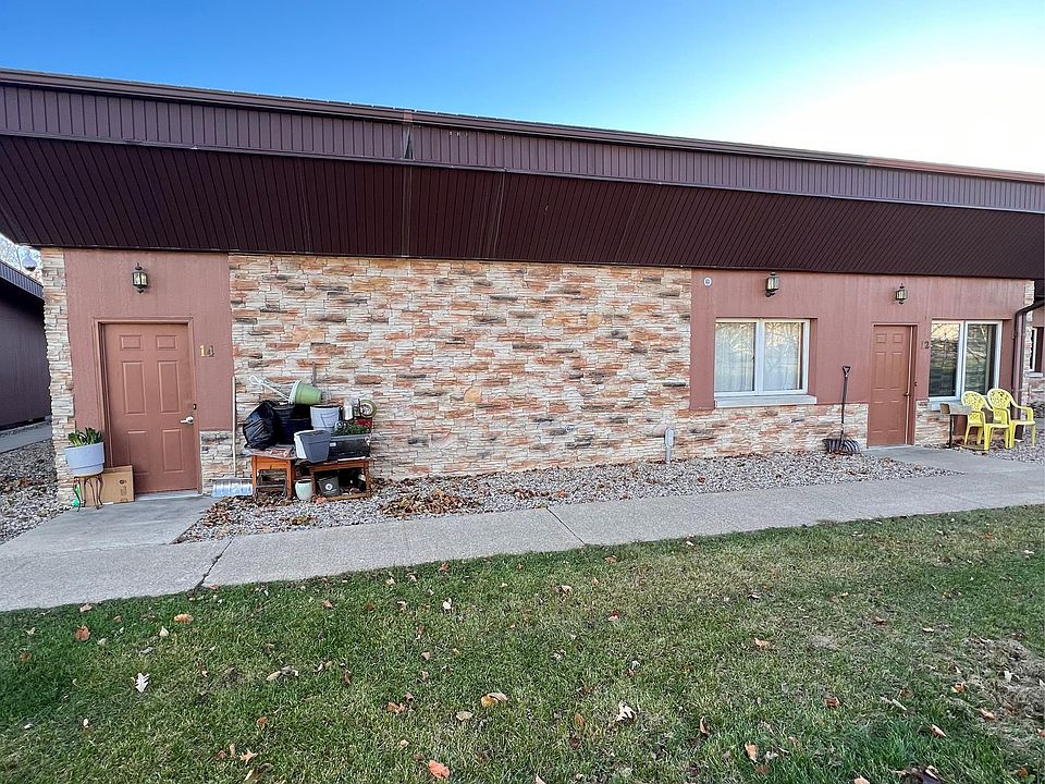 2nd image of 503 7th St APT 11