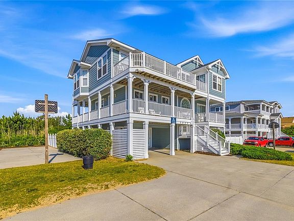3rd image of 3033 Sandfiddler Rd