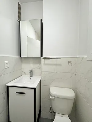 Rented by Pear NYC LLC | media 35