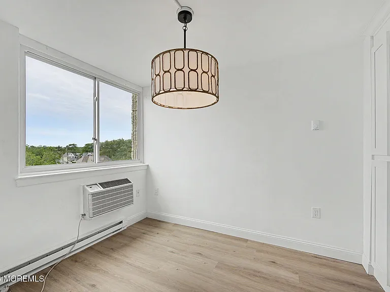 1000 River Rd #4G — Photo 13