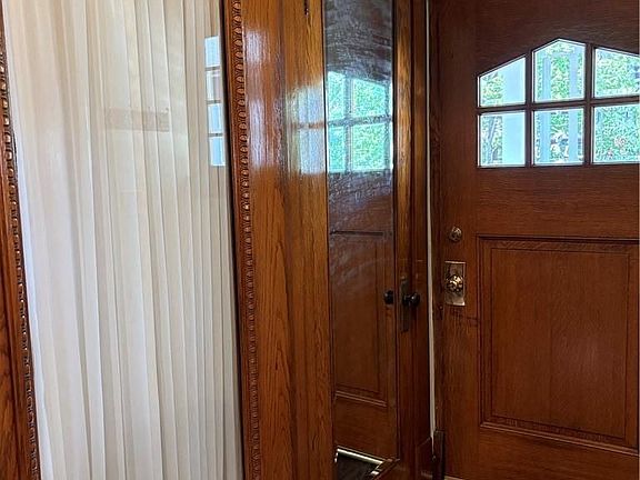 2nd image of 1221 Andrews Ave