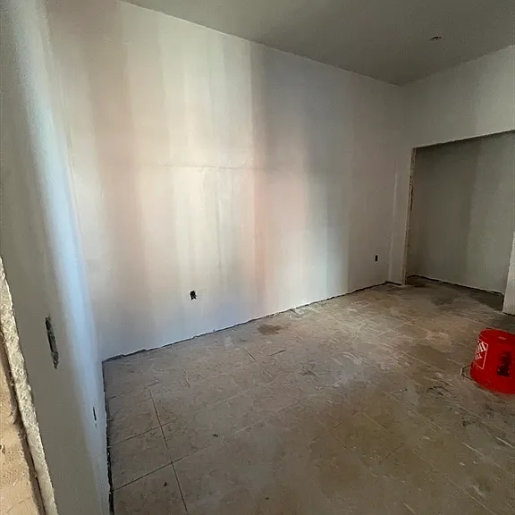395 W 4th St #1 — Photo 11