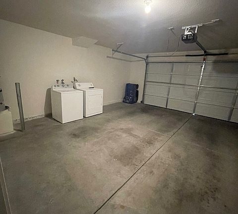 4th image of 4393 Woodwell St #0