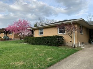 690 Rost Hill Dr, Hamilton, OH 45013