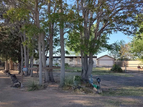 2010 Tamarack Cir, Bosque Farms, NM 87068