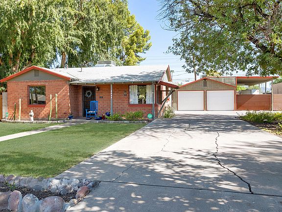 3rd image of 3132 E MULBERRY Drive