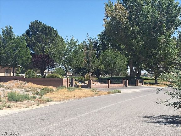 2nd image of 3080 S Monterey Ct