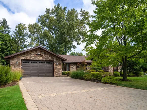 26587 N Cherrywood Ln, Wauconda, IL 60084