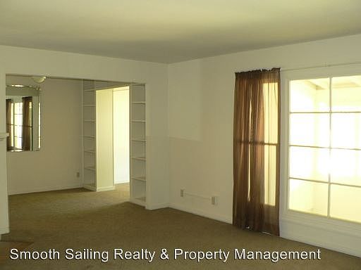3rd image of 4624 Ravenwood Ave