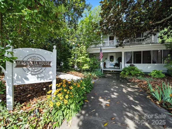 221 N Main St, Clover, SC 29710