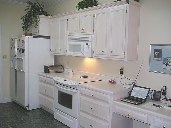 2nd image of 173 Glen Arven Dr