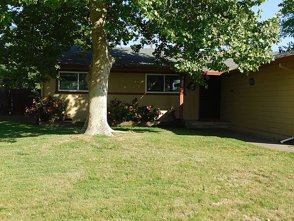 2nd image of 7521 Titian Pkwy