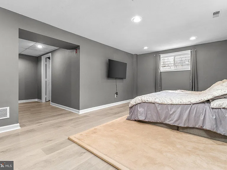 309 California Trl — Photo 16