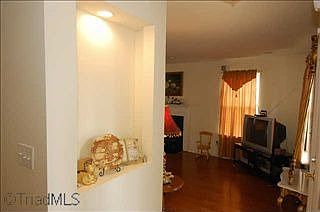 4th image of 3025 Hunterwood Ln