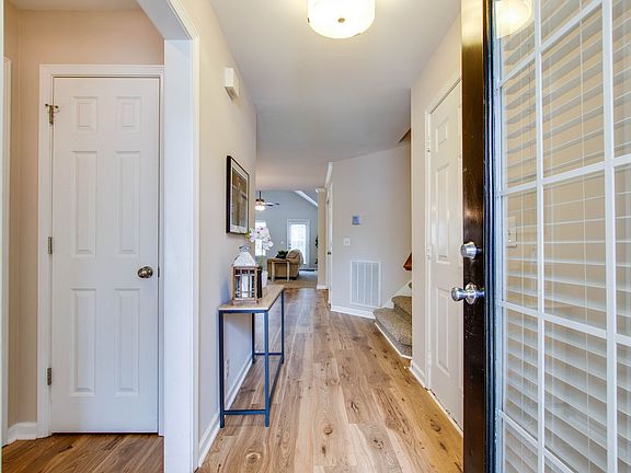 3rd image of 3434 Regency Park Dr
