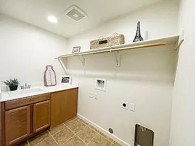 2nd image of 1486 Neleigh Pl