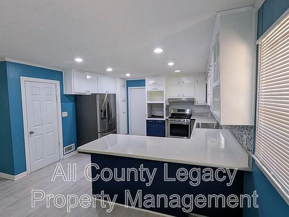 5th image of 4192 Hideaway Dr