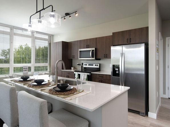 1310 Nicholas Dr #SF1-206