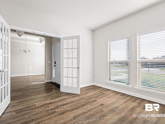 4th image of 362 Barndling St