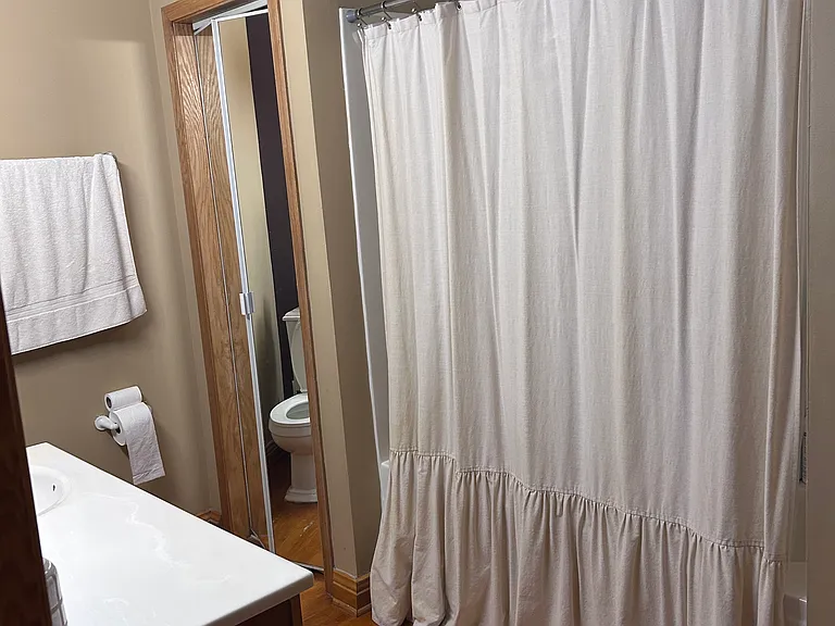 223 E Chicago St #5 — Photo 9