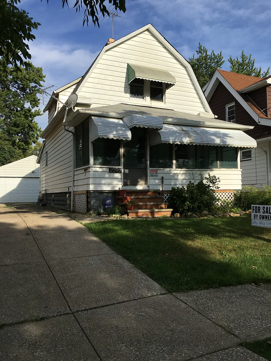 2095 W 103rd St photo 1