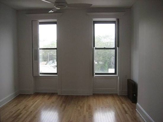 5th image of 735 Flatbush Ave