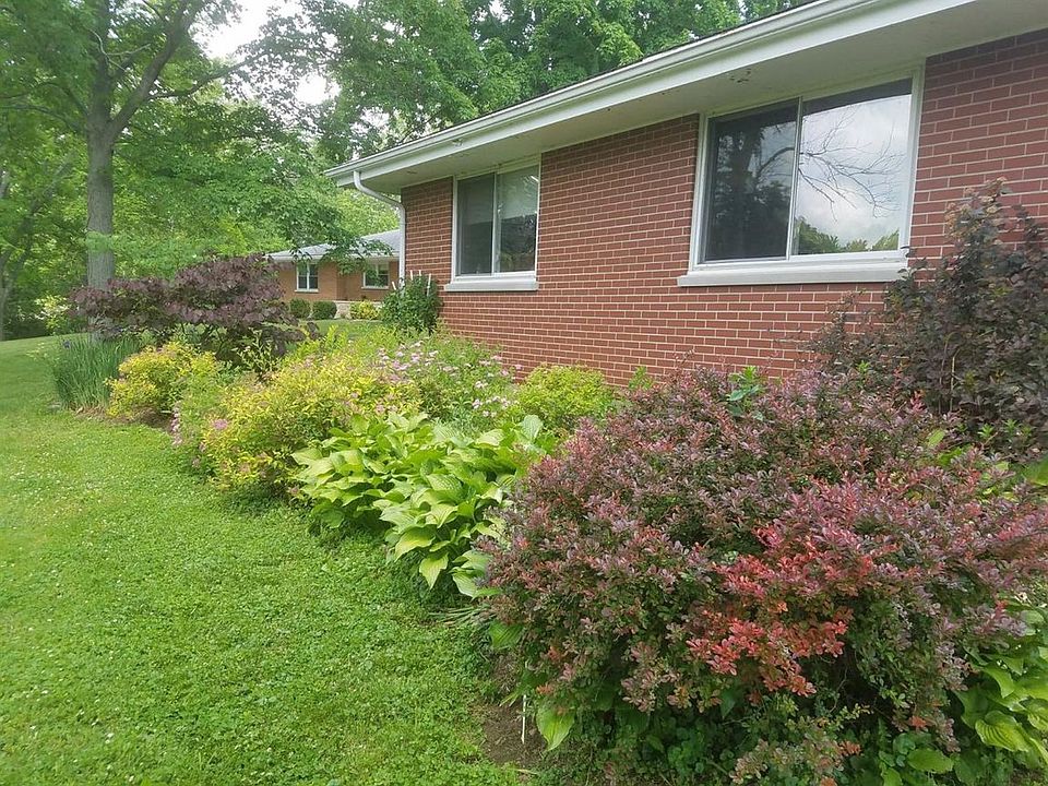 2nd image of 3877 Stillwell Rd