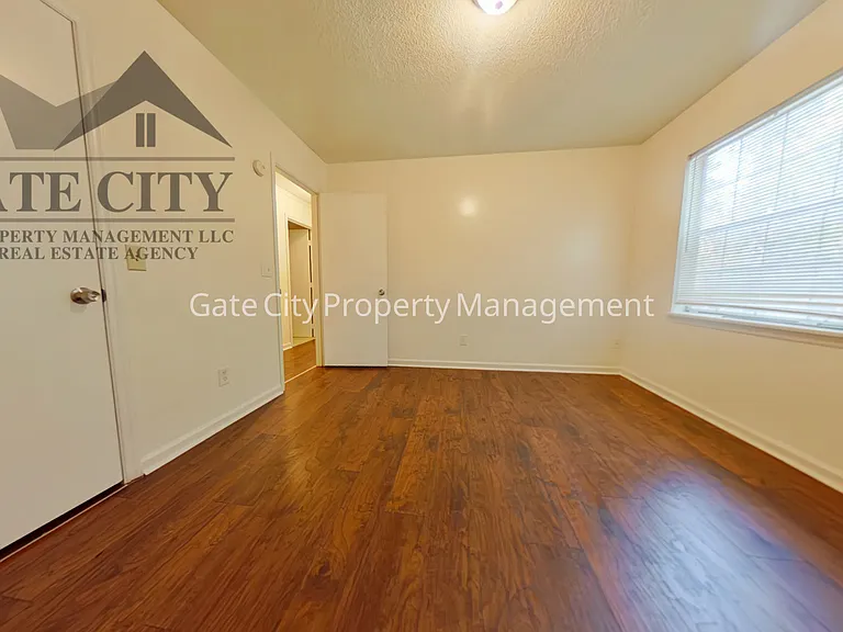 5661 Hornaday Rd #F — Photo 6
