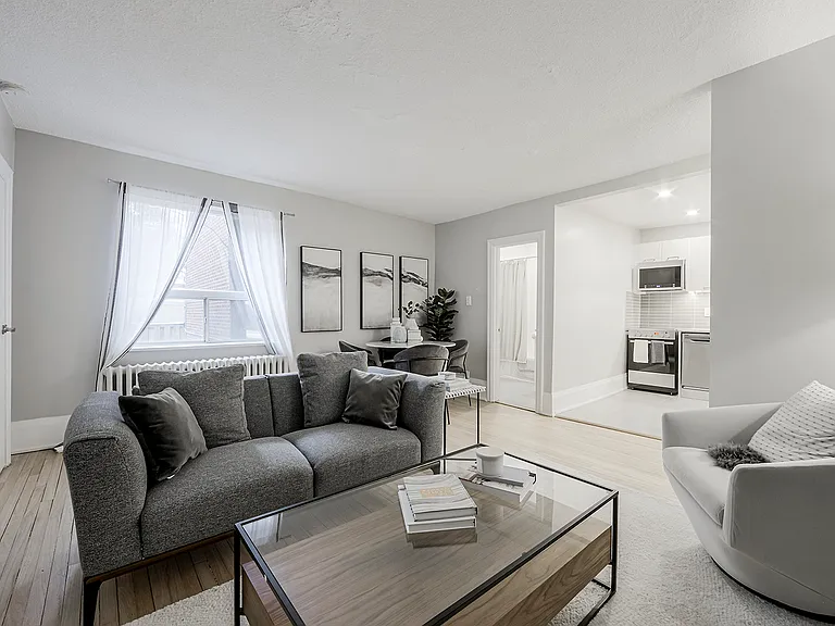 261 Vaughan Rd — Photo 2