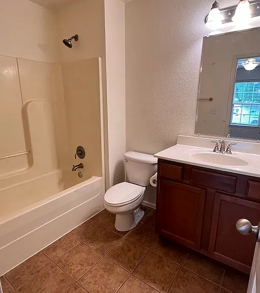 4419 W Pecan St — Photo 7