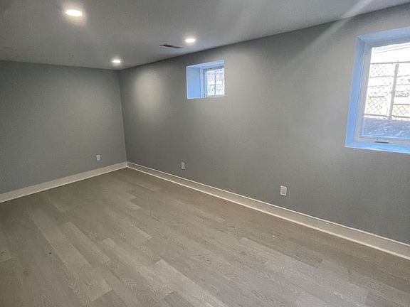 3rd image of 7 University Rd #34
