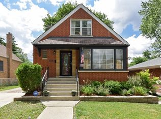 2825 W 98th Pl, Evergreen Park, IL 60805