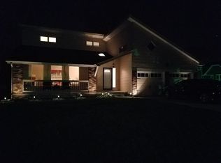 1007 Berkley Ave, Papillion, NE 68046