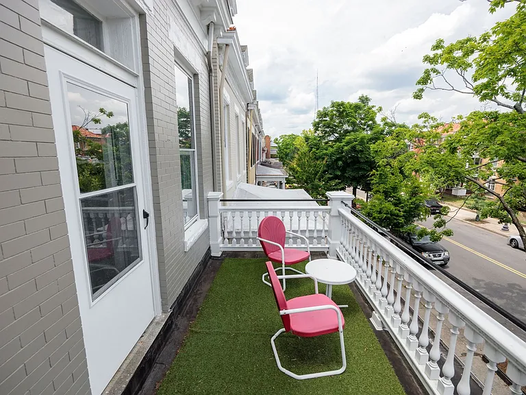 2713 W Grace St — Photo 38