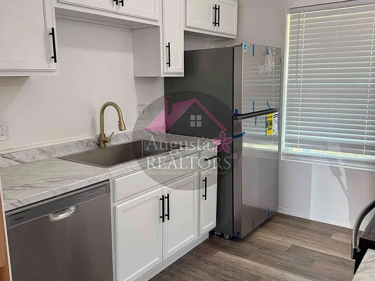 3601 Purdue Ln — Photo 6